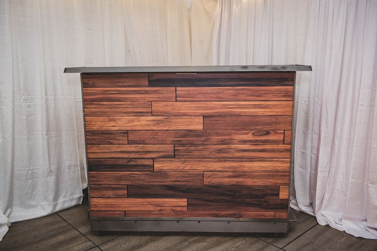 Dark-Maple-Bar a rolling bar